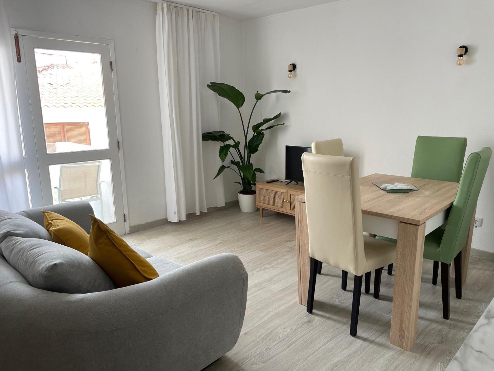 New! Apartment 50 Meters From The Beach カルヴォエイロ エクステリア 写真
